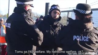 Policajti sa pýtali, o čo ide aktivistom