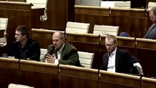 M. Kotleba reaguje na Schlosára; sloboda v očkovaní (35.schôdza)