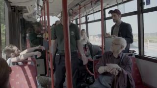 Ministri: Marián Kotleba - Na pláž!
