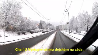 Stíhací jízda trolejbusu.