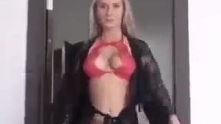 žena na zachode muž to schital.mp4