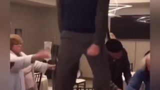 Tancujuci dedko.mp4