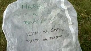 Na mňa padá láska, priťahujem ju