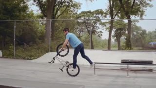 BMX, ale nie tak, ako ho poznáte! (Tim Knoll)