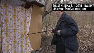 Lavicový anarchisti serú v centre Prahy
