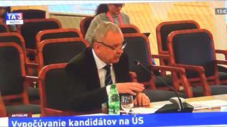 Kandidáti na ústavných sudcov a ich vysvetlenie článku 7 odstave
