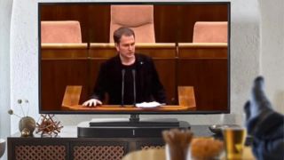 Politické divadlo na Slovensku