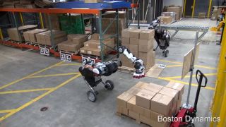 Mobilný manipulačný robot od spoločnosti Boston Dynamics