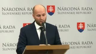 Odhalenie hoaxov SNS o "amerických základniach"