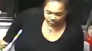Zena si to ukradne takto.mp4
