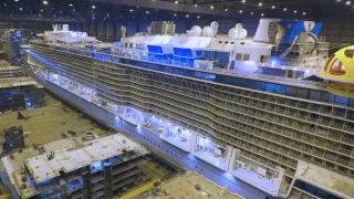 Proces výstavby výletnej lode Spectrum of the Seas