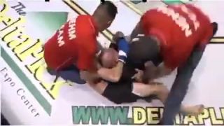 Za 4 sekundy mu preinštaloval operačný systém (MMA)