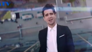 Panic! At The Disco - High Hopes.mp4