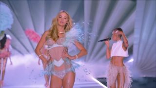 Halsey - Without Me The Victoria’s Secret 2018