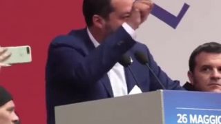 Matteo Salvini na námestí skritizoval pápeža Františka