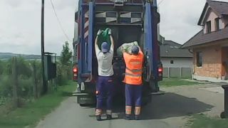 Triedenie odpadu na slovensku. (Nehorázne)