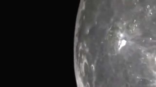 Je na měsíci vesmírná základna? USA má kousky UFO