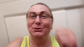 Toaletní song Jarky Broki