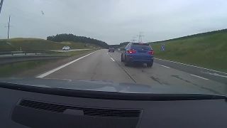 Unikal pred policajtmi rýchlosťou 250 km/h (Bielorusko)