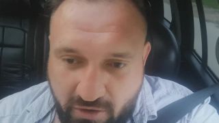 Ne(i)gerijčan a buzeranti. Nalejme si čistého vína