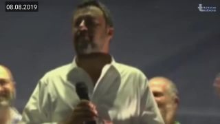 Matteo Salvini sa pri spomenutí jeho detí rozcítil