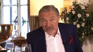 Karel Gott vypráví židovské vtipy