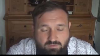 Marián Magát neverí oficiálnej verzii o holokauste