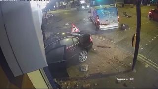 Keď do križovatky vojdeš na červenu