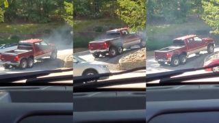 Malý svah úplne zničil Ford F-250 (6x6)