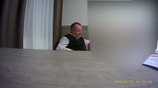 Najslávnejší kňaz z TV NOE má pedofilný škandál. Marcel Puvák