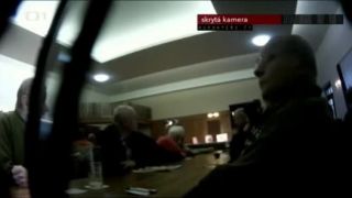 Skrytá kamera na predvádzacej akcii pre dôchodcov (Šmejdy)