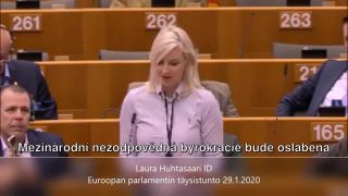 Laura Huhtasaari gratuluje Britom k odchodu z EU