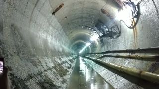 Viacero tlakových vĺn v tuneli