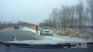Teréne auto prešlo a ostatný nabúrali...