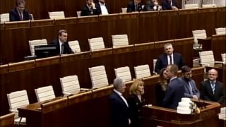 Takto "pracovali" poslanci na 58. schôdzi NRSR | 18.2.2020