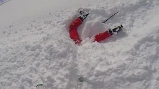 19-ročnú lyžiarku zachránili spod kopy snehu (Savojsko)