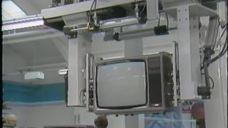 Automatizovaná výroba televízorov Ferguson (retro video)