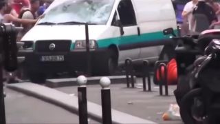 Paríž je vo vojne