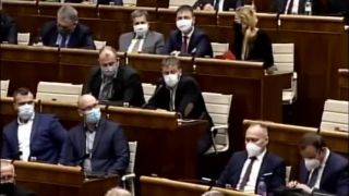 Poslanci ĽSNS reagujú na "demokrata" Šefčíka (OĽaNO) (4/2020)