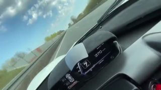 Ferrari LaFerrari - zrýchlenie na 372 km/h