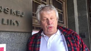 Politika s Julom 6 týždňová Poľovačka v Emirátoch