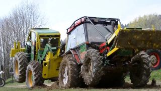 Súboj Lakatoš LKT80 vs. Zetor 1240