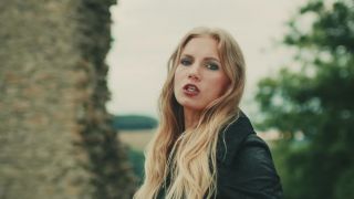 LEAVES' EYES - Dark Love Empress (2020)