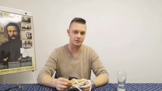 Rúška naše každodenné!
Sú tak na dve veci!