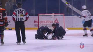 Hokejová bitka zo Slovenska (Patrik Maier vs. Mark Louis)