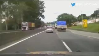 Federálna diaľničná polícia zatkla muža a ženu (Sao Paulo)