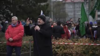 Kotleba vyzýva ľudí aby si nedali vakcínu