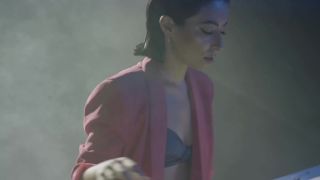 Gioli & Assia - Rollercoaster (Official Video)
