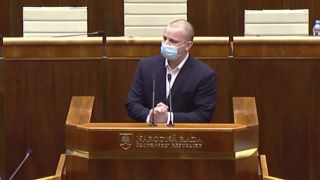 M. Mazurek: Vláda dusí celý národ, ale neprináša žiadne riešenia