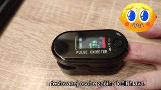 Ukážka ako vplýva nosenie náhubku na množstvo kyslíka v krvi